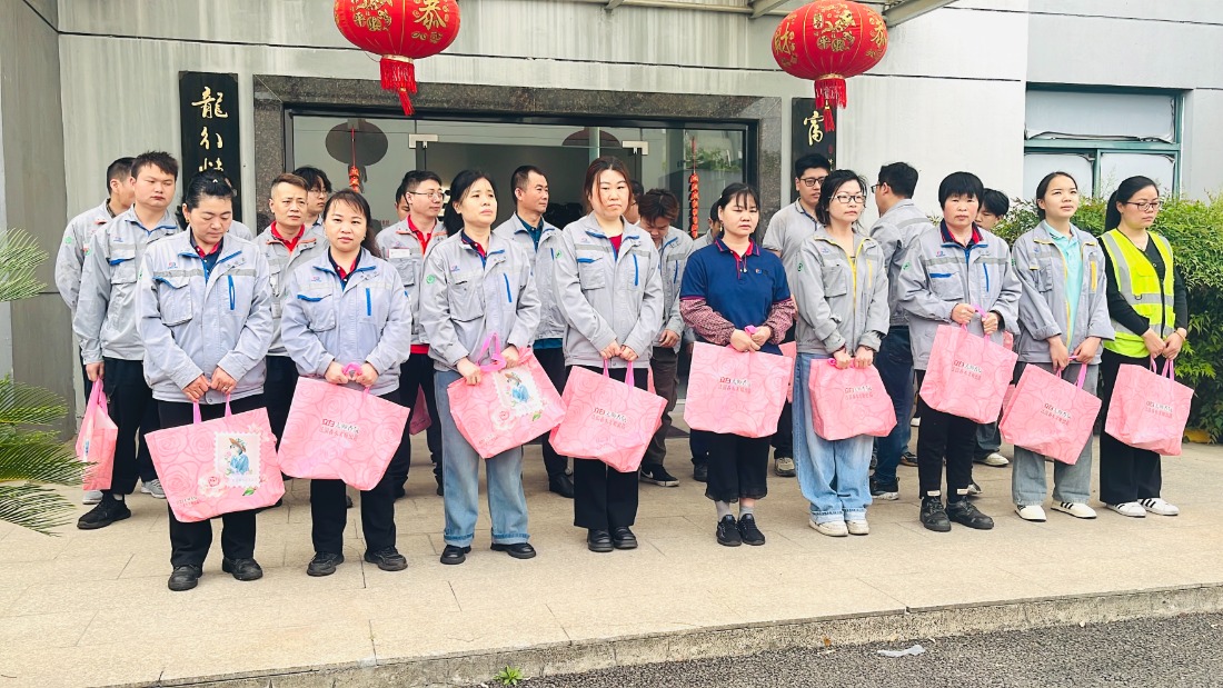 Anniversaires des employés de Fubang en avril
